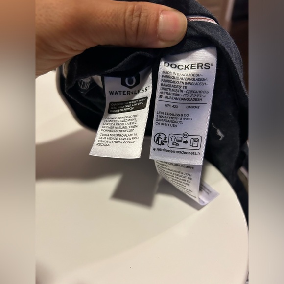 Dockers Classic Fit Signature Khaki Pants - Picture 7 of 11